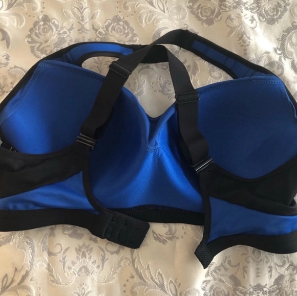 Champion Intimates & Sleepwear Nwt 36dd High Support Underwire Sports